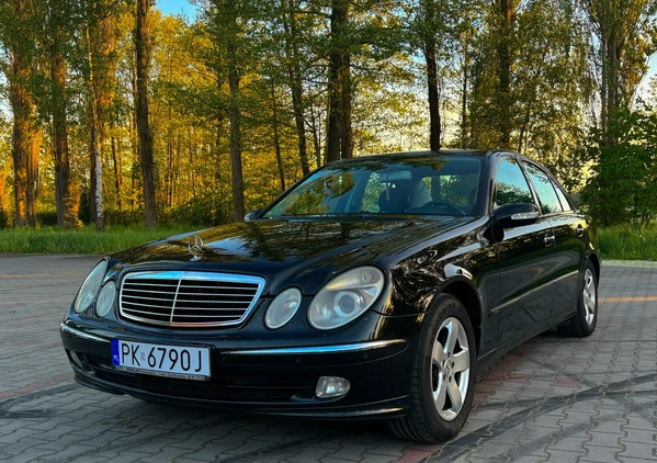 Mercedes-Benz Klasa E cena 27500 przebieg: 334480, rok produkcji 2004 z Łabiszyn małe 137